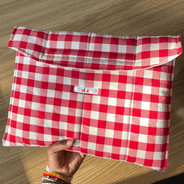 Pochette d'ordinateur vichy rouge
