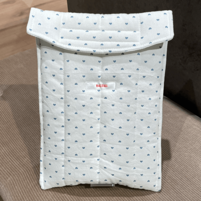 Housse de tablette cœurs bleu